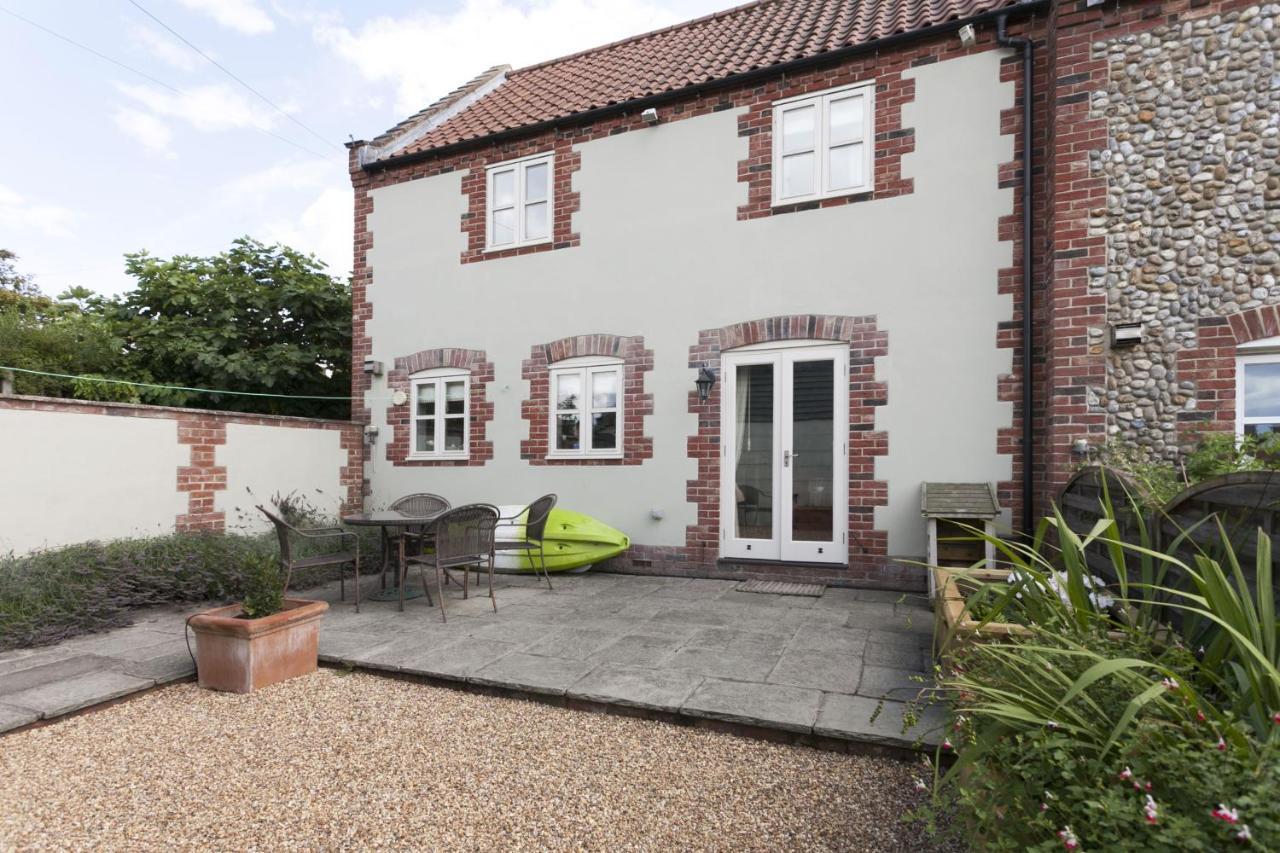 Legion Cottages Blakeney  Exteriör bild